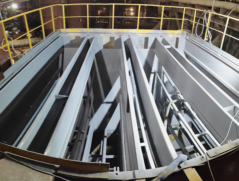 Выполнена антикоррозионная защита пластинчатого сгустителя