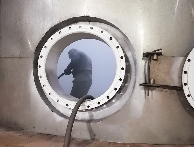 ПАССАТСТАЛЬ выполнила футеровку бака растворяющего щёлока